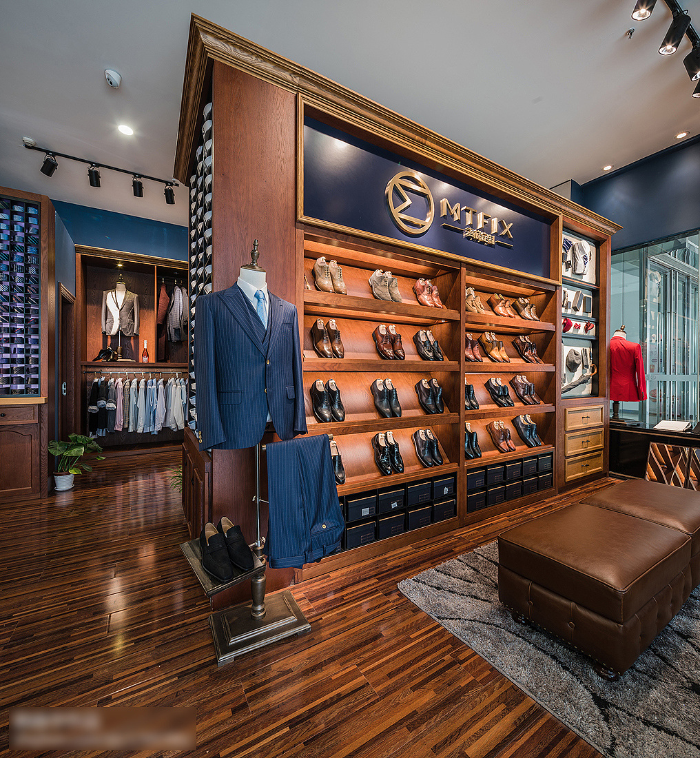 鎮(zhèn)江萬達(dá)廣場麥梯定制男裝西裝店 時尚與質(zhì)感并存的零售空間
